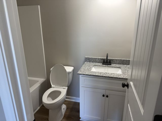 510 Crescent Factory Rd, Lawrenceburg, TN 38464