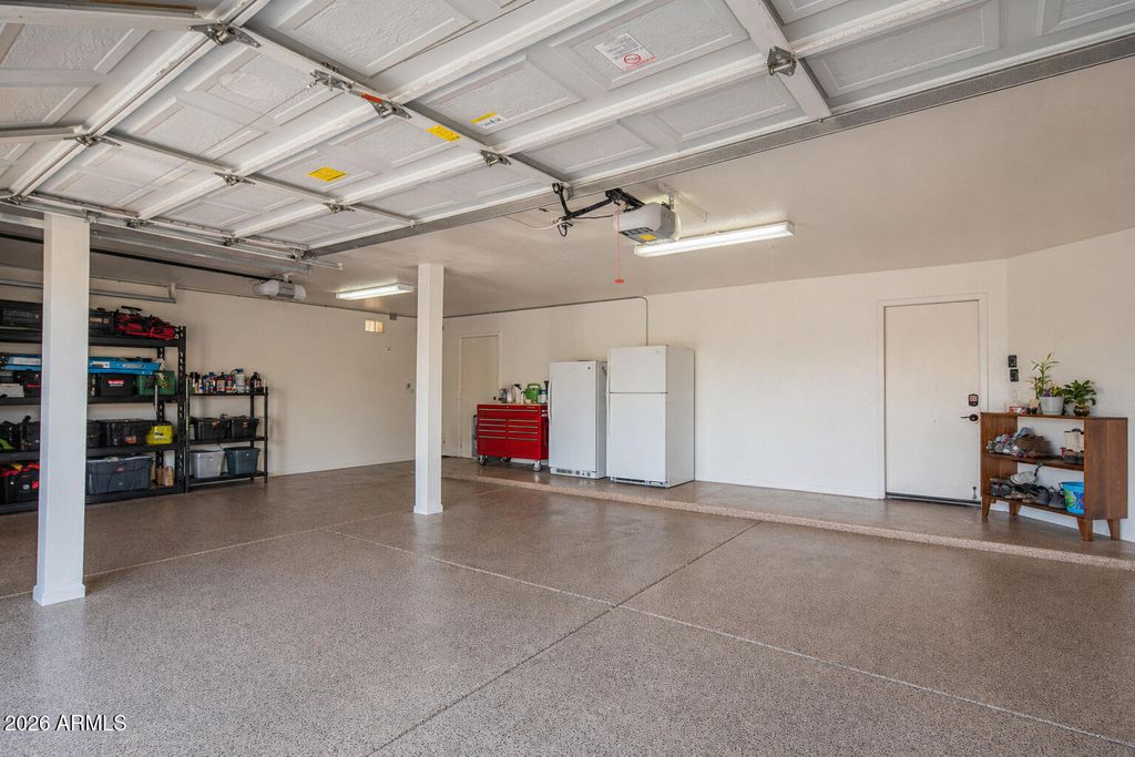 Image 43 of property listing at 7826 W KERRY Lane, Glendale, AZ 85308