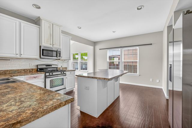 684 Wolfeboro Ln, Nashville, TN 37221