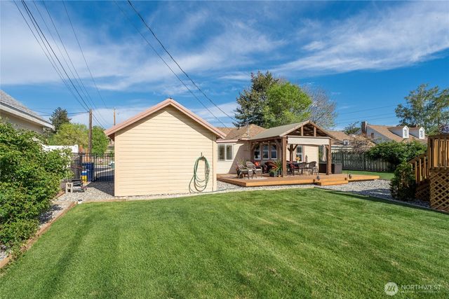 1104 N Baker, East Wenatchee, WA 90880