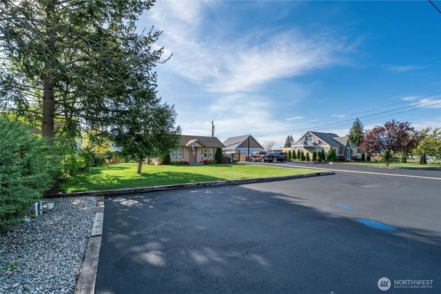 1104 N Baker, East Wenatchee, WA 90880