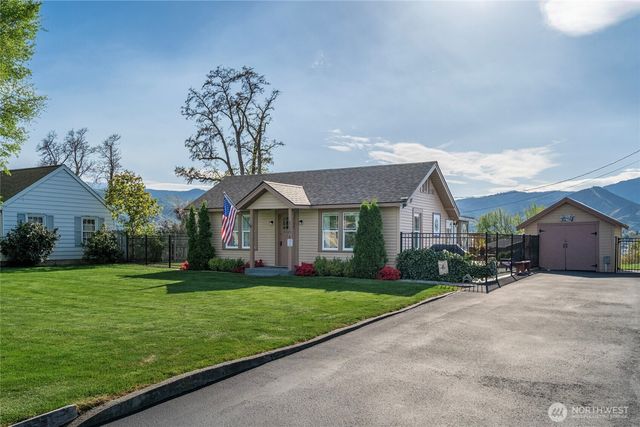 1104 N Baker, East Wenatchee, WA 90880