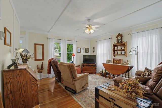 1104 N Baker, East Wenatchee, WA 90880