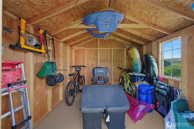 1104 N Baker, East Wenatchee, WA 90880