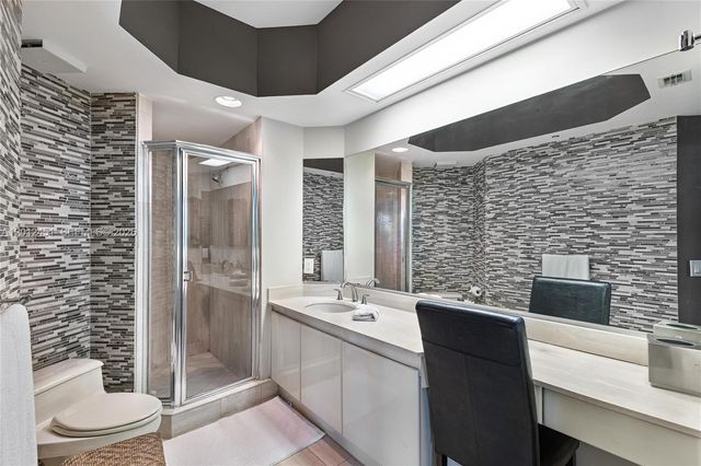 1440 S Ocean Blvd Apt 5D, Lauderdale By The Sea, FL 33062