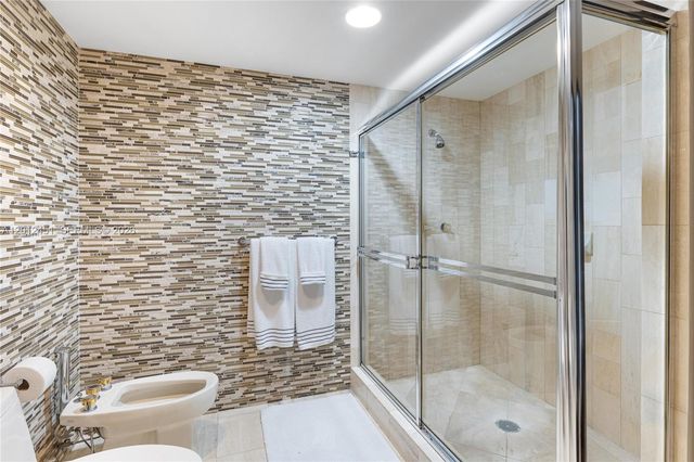 1440 S Ocean Blvd Apt 5D, Lauderdale By The Sea, FL 33062