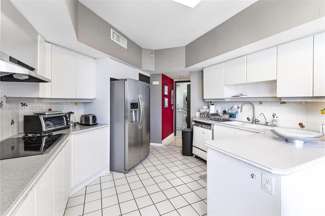 1440 S Ocean Blvd Apt 5D, Lauderdale By The Sea, FL 33062