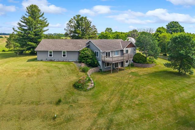 1729 Bear Lake Drive, Dresser, WI 54009