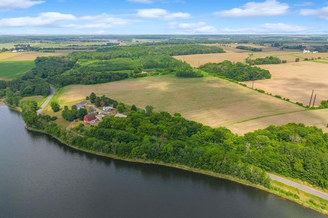 1729 Bear Lake Drive, Dresser, WI 54009