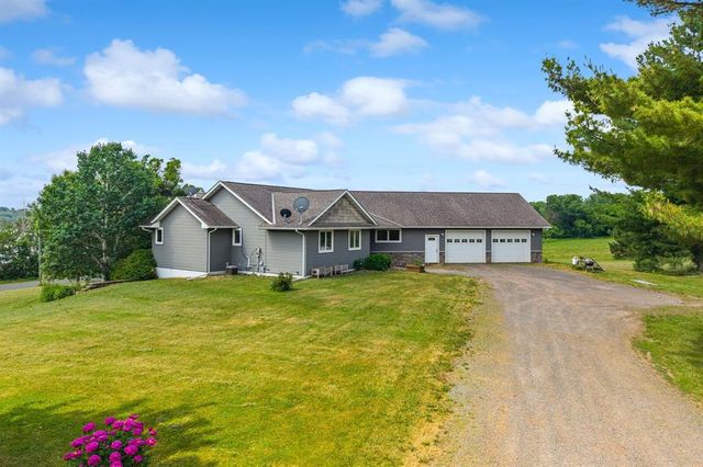 1729 Bear Lake Drive, Dresser, WI 54009