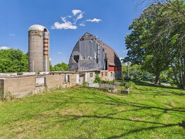 1729 Bear Lake Drive, Dresser, WI 54009