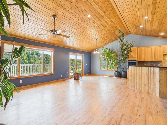 1729 Bear Lake Drive, Dresser, WI 54009
