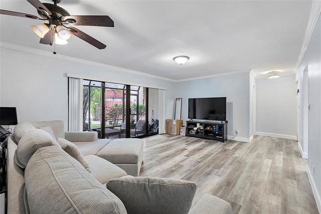 301 N Pine Island Road 107, Plantation, FL 33324