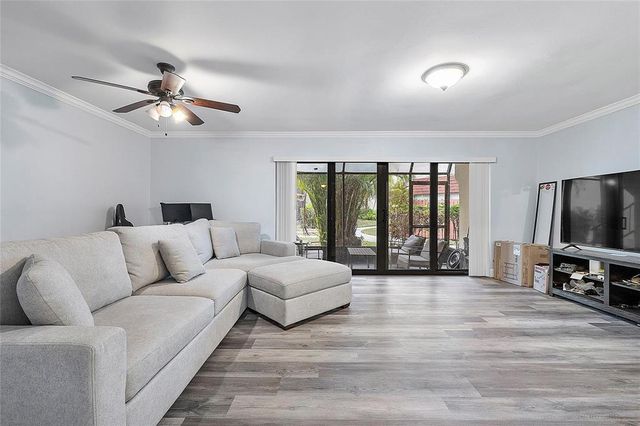 301 N Pine Island Road 107, Plantation, FL 33324