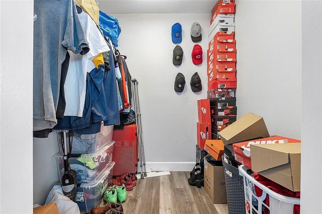 301 N Pine Island Road 107, Plantation, FL 33324