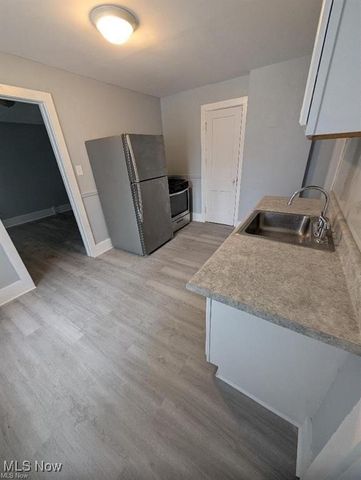 2890 Bailey Road, Cuyahoga Falls, OH 44221