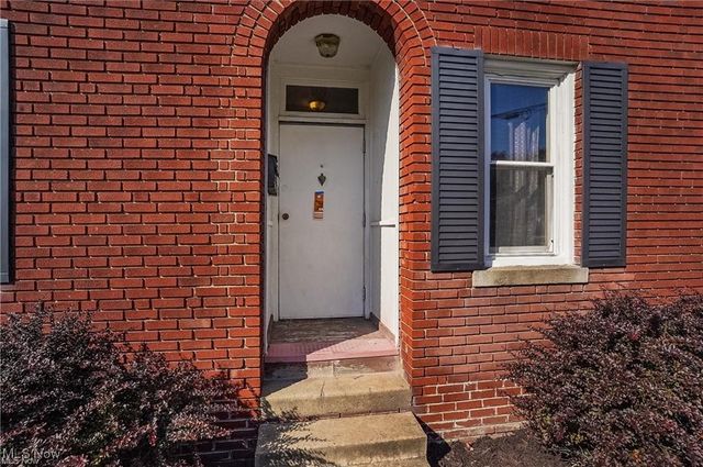 2890 Bailey Road, Cuyahoga Falls, OH 44221