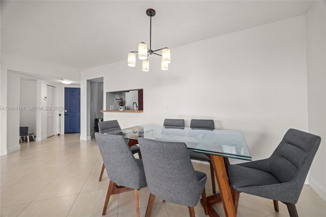 10631 NW 14th Street 222, Plantation, FL 33322