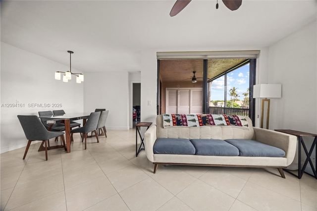 10631 NW 14th Street 222, Plantation, FL 33322
