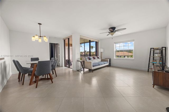 10631 NW 14th Street 222, Plantation, FL 33322