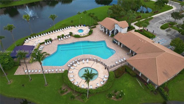 10631 NW 14th Street 222, Plantation, FL 33322