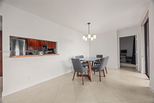 10631 NW 14th Street 222, Plantation, FL 33322
