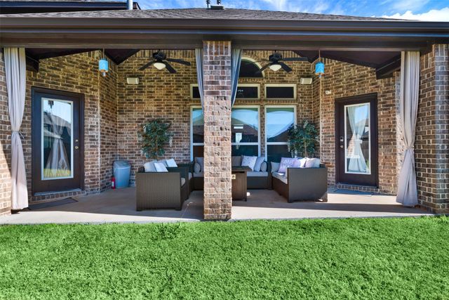 1121 Red Hawk Lane, Forney, TX 75126