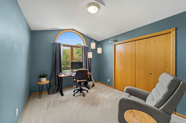 817 Vermont Circle, Ames, IA 50014
