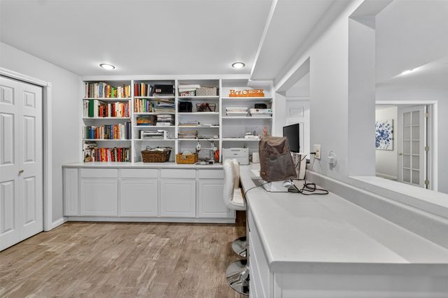 817 Vermont Circle, Ames, IA 50014