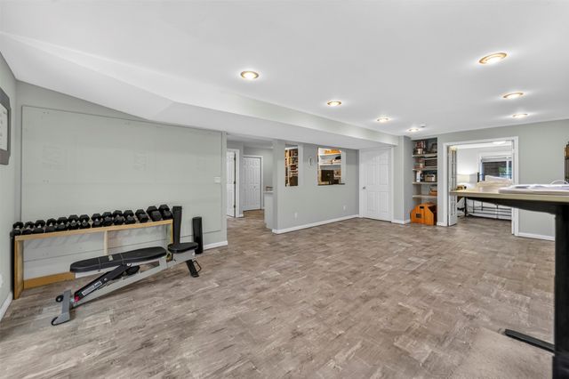 817 Vermont Circle, Ames, IA 50014