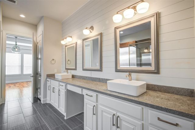 135 Bella Luce, Shenandoah, TX 77381