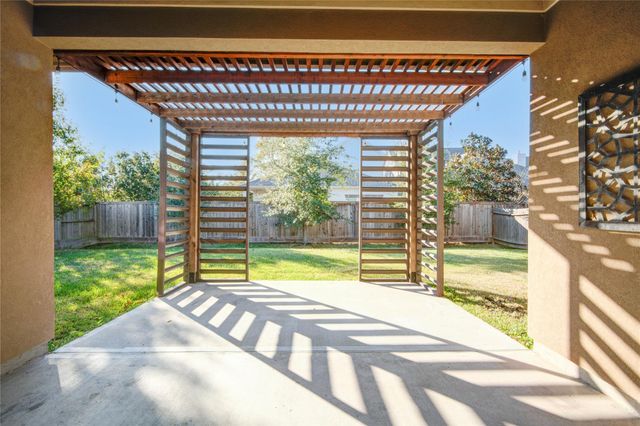 135 Bella Luce, Shenandoah, TX 77381