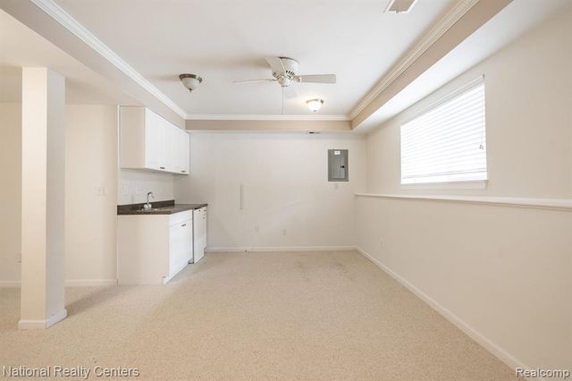 1291 Azalea Lane 120, Waterford, MI 48327