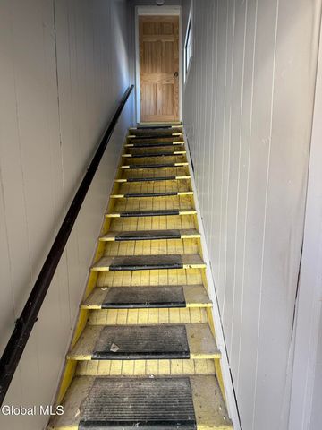 1320 4th Avenue, Schenectady, NY 12303