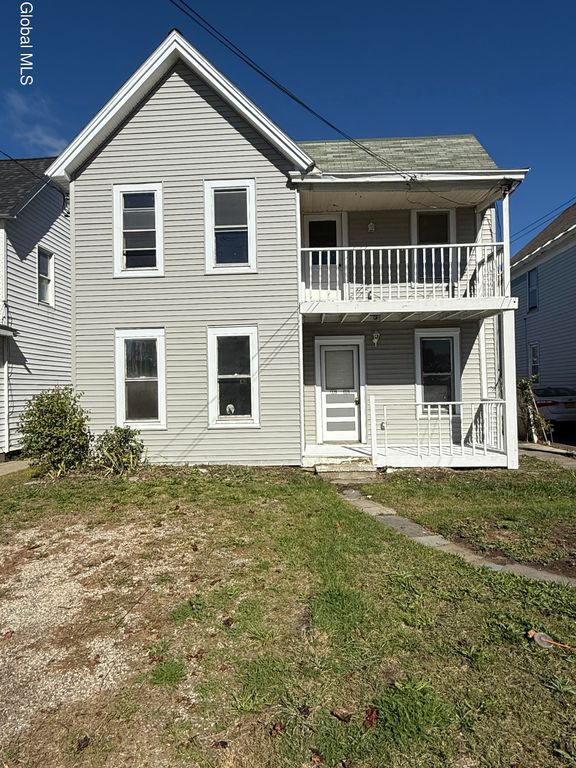 1320 4th Avenue, Schenectady, NY 12303