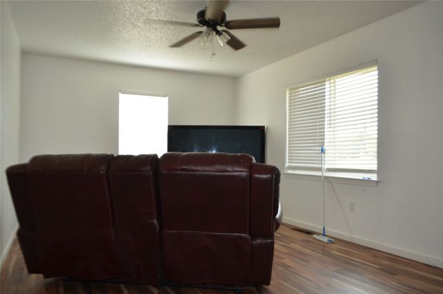 7331 Taylor Ranch Loop, Kaufman, TX 75142