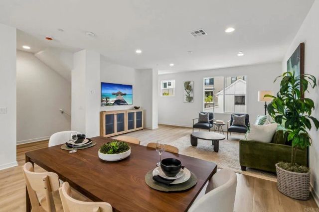 2572 Delphinium Lane, Carlsbad, CA 92008