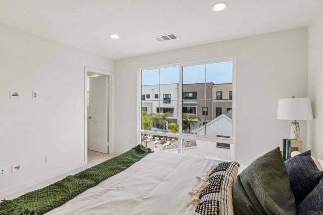 2572 Delphinium Lane, Carlsbad, CA 92008