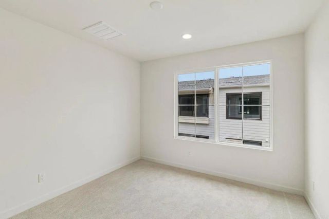 2572 Delphinium Lane, Carlsbad, CA 92008