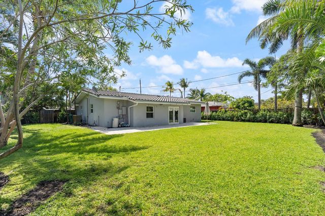 4461 NE 19th Avenue, Oakland Park, FL 33308