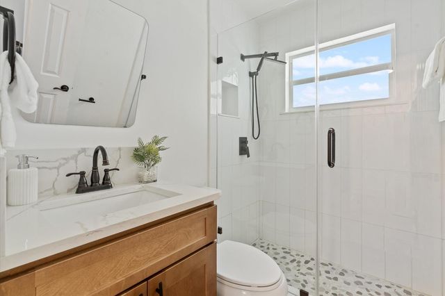 4461 NE 19th Avenue, Oakland Park, FL 33308