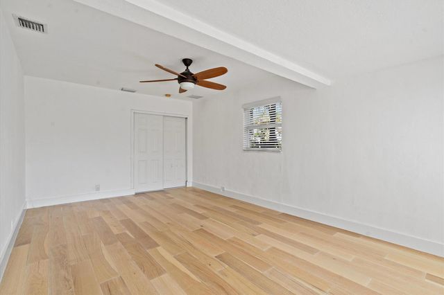 4461 NE 19th Avenue, Oakland Park, FL 33308