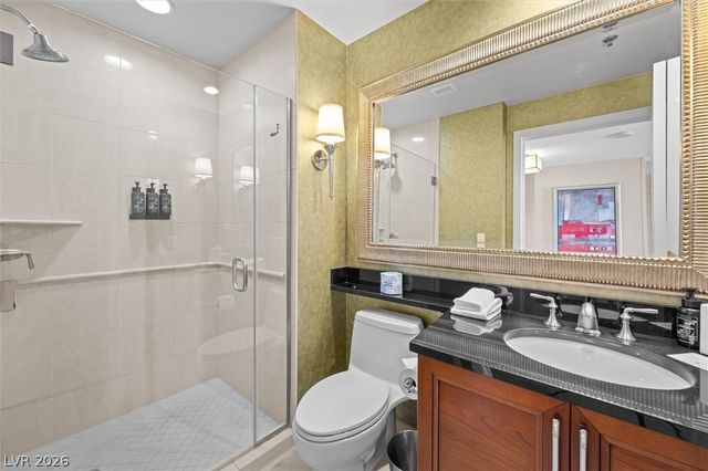 135 East Harmon Avenue 2120, Las Vegas, NV 89109