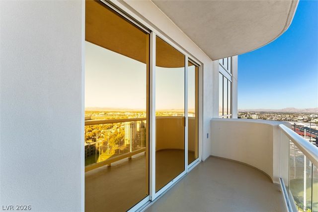 135 East Harmon Avenue 2120, Las Vegas, NV 89109