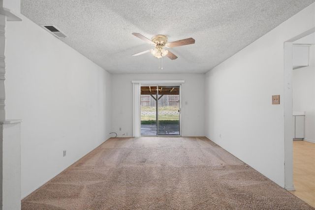 6944 Woodmore Oaks Dr, Orangevale, CA 95662