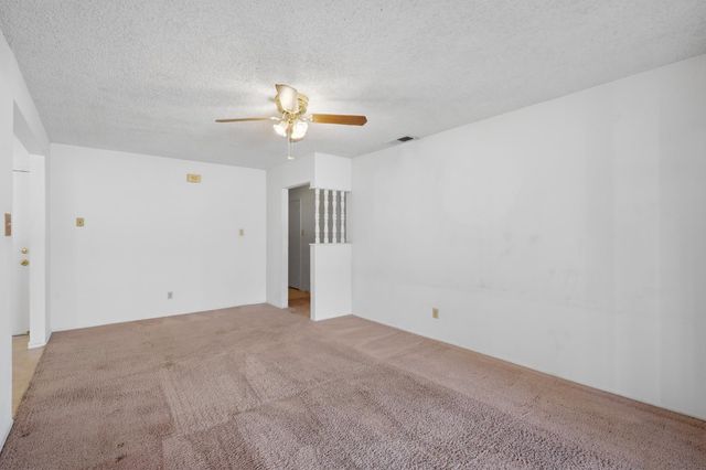 6944 Woodmore Oaks Dr, Orangevale, CA 95662