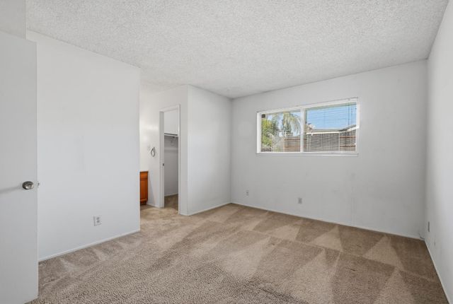 6944 Woodmore Oaks Dr, Orangevale, CA 95662