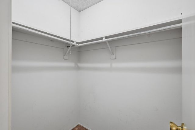 6944 Woodmore Oaks Dr, Orangevale, CA 95662