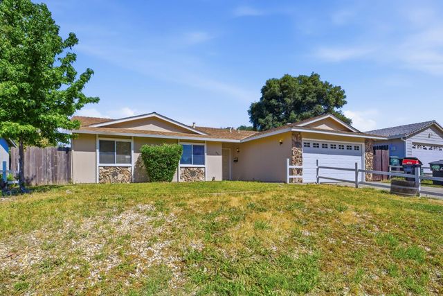 6944 Woodmore Oaks Dr, Orangevale, CA 95662