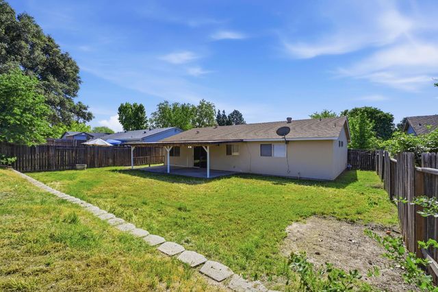 6944 Woodmore Oaks Dr, Orangevale, CA 95662